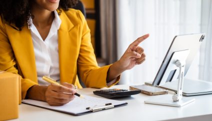 Reestructuración sin Crisis: La Guía Definitiva del Outplacement Digital para Proteger el Employer Branding
