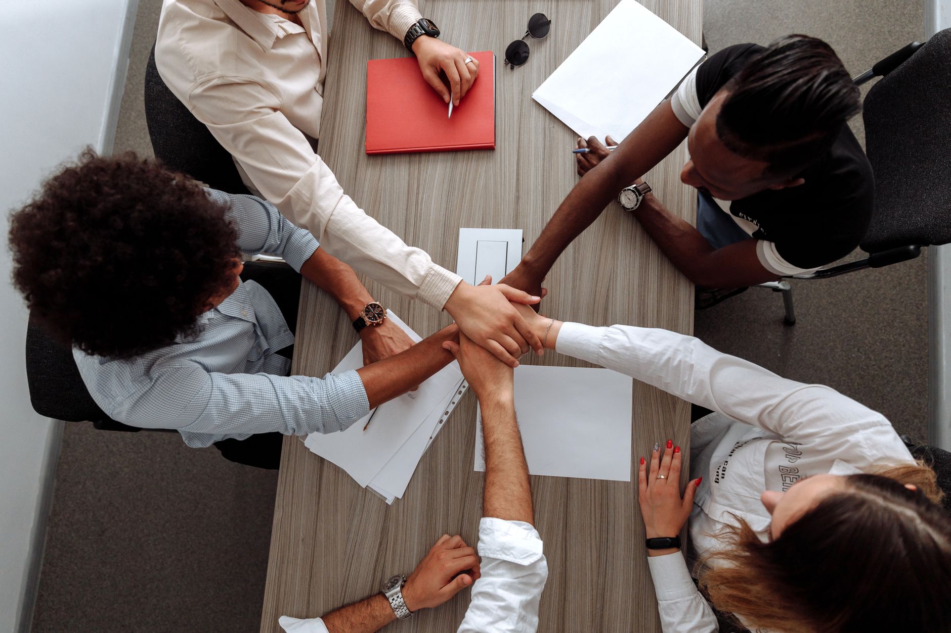 La Jornada del Colaborador: Cómo Diseñar Experiencias que Impulsan Retención y Productividad